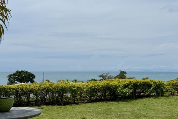 Alquiler de casa en bijao, con vista al mar