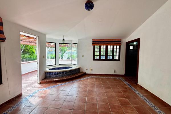House in coronado, las acacias avenue