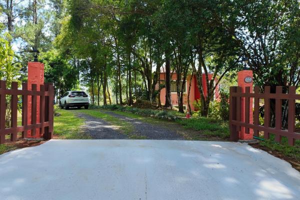 Charming mountain home for sale in toscana, altos