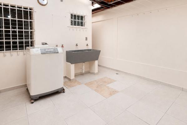 House for sale in brisas del golf