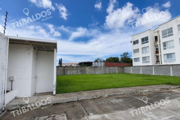 Venta de terreno con anteproyecto en las acacias