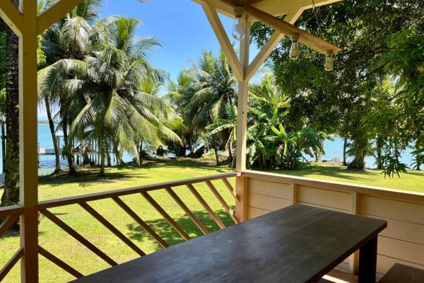 Prime oceanfront estate w/dock & beach, isla colon