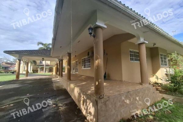 Sale of house in chorerra