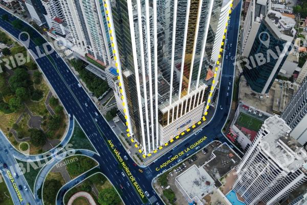 Venta de oficina amoblada en bicsa | 455 m² | 8 parkings | vista a la bahia