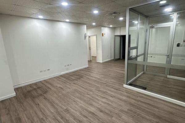 4 locales comerciales contiguos en venta | plaza colón | disponibles juntos