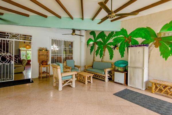 3 bed 3.5 bath home in coronado panama