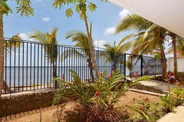 Id 10037 oceanfront italian villa 20 minutes away