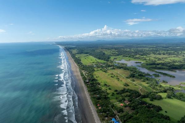 Beachside home with solar panels in las lajas