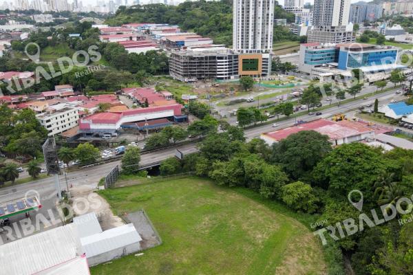 Terreno comercial en vía ricardo j. alfaro (tumba muerto) para desarrollo