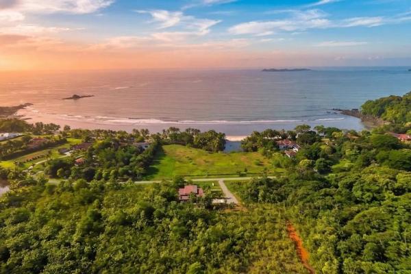New 3-bedroom villa in boca chica