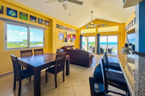Condominio frente al mar en venta en playa la barqueta chiriquí panamá