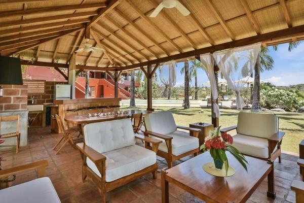Villa esplendorosa, lujosa propiedad con vistas al mar