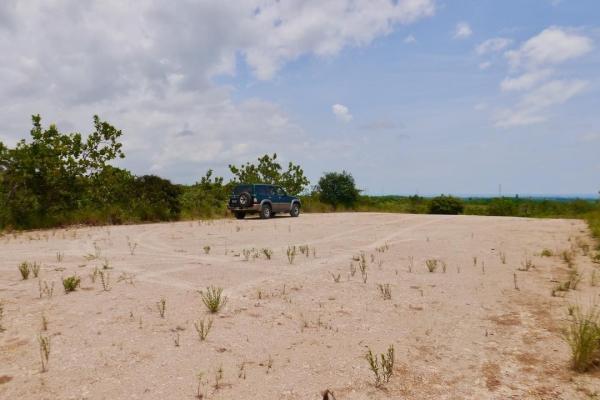 7.5 hectares land, ocean and mountains views