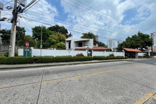 House for sale in altos del golf (san francisco)