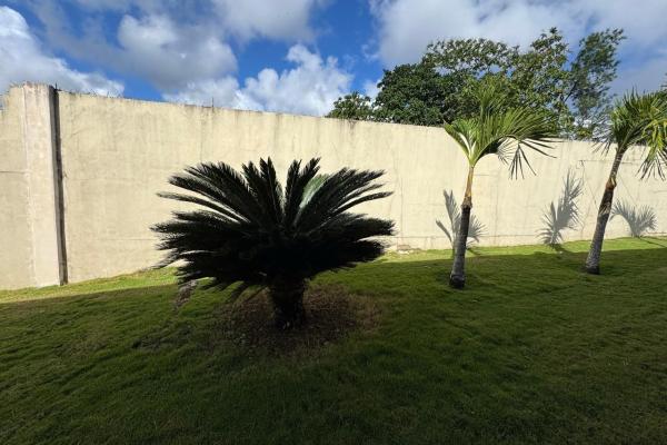 Casa con piscina en lote de 2.239 m²