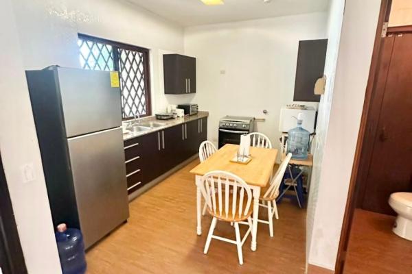 Se vende casa con amplio terreno en coronado, club del golf