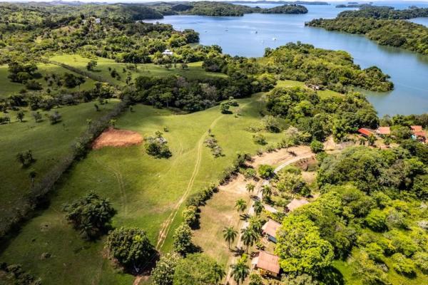 Boutique resort boca chica-commercial potential