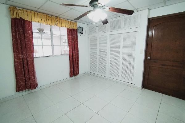Sale of townhouse in villa cáceres