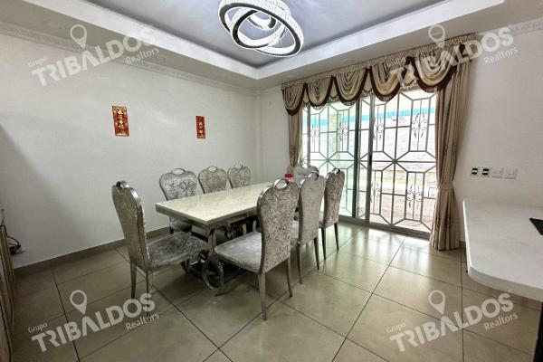 Venta de casa en dorado village en condado del rey