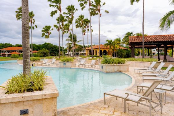 Lake view apartment in casa del sol buenaventura