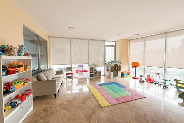 Two level ocean view condo in sky