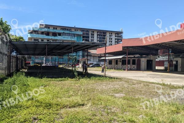 Venta de terreno en la ave. justo arosemena