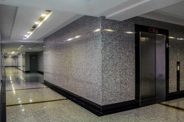 Alquiler oficina amoblada en torre bicsa, avenida balboa