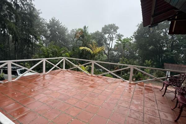 Venta de casa de montaña cerro azul
