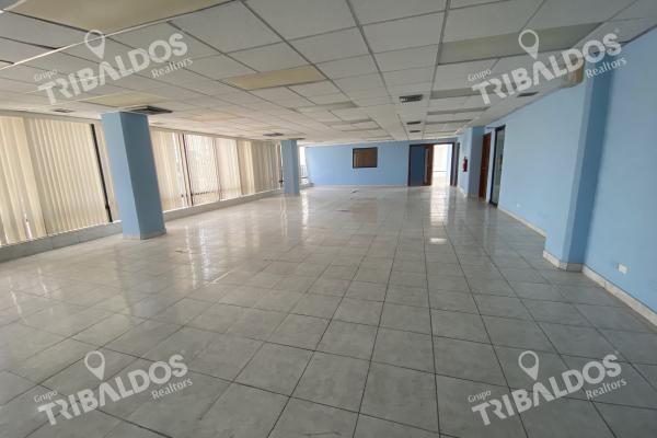 Venta oficina , area bancaria, bella vista