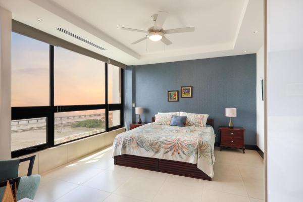 Two-level oceanfront condo in coco del mar