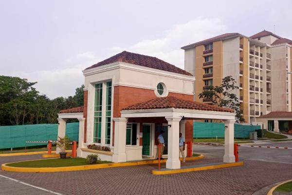 For sale apartament with patio ph natura townhouse