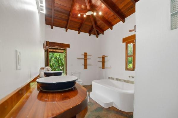 Custom country home with casita in pedasi