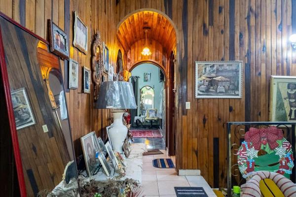 Highland home with 2 hectares in volcan