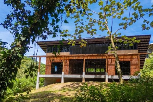 Casa nueva en la jungla en venta en torio