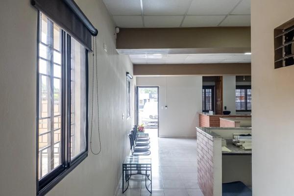 Commercial building for sale in downtown david