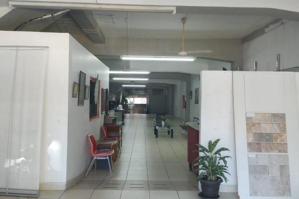 Commercial building of 3 stories in colon city