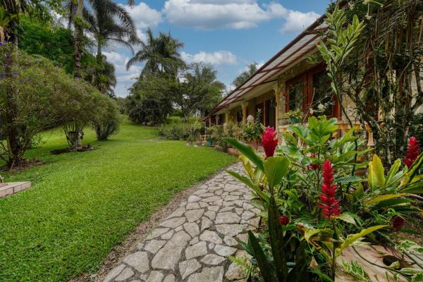 Residential estate 3.69 ha with lakes, and forest