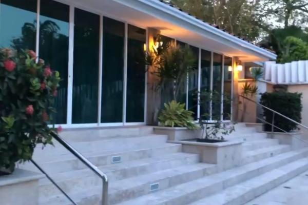 Luxury corner property in punta barco village
