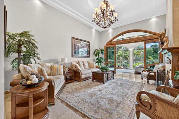 Boquete area luxury home for sale in santa lucía,