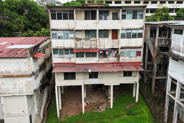 Selling two rented apartment buildings in perejil