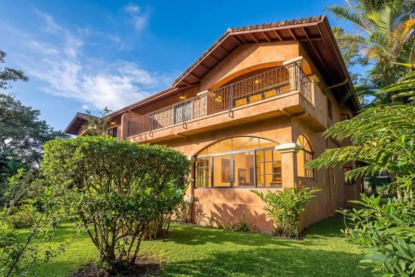 Amplio apartamento amueblado en planta baja en valle
