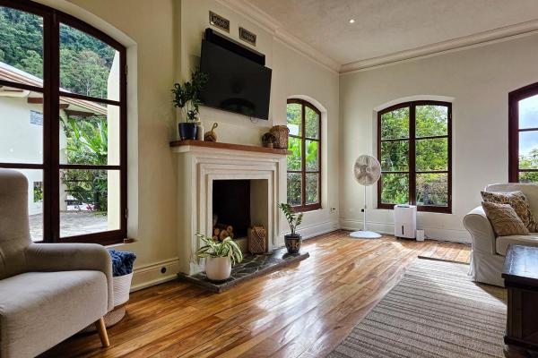 Luxury mountain estate in volcan, tisingal