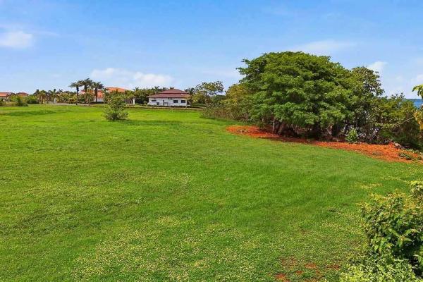 Costa pedasí beachfront lot – 35m premium frontage