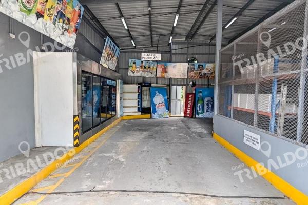 Venta de gasolinera con 2 locales comerciales en penonomé
