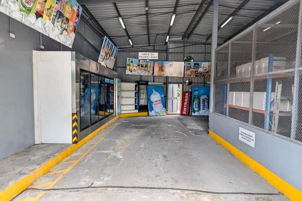 Venta de gasolinera con 2 locales comerciales en penonomé