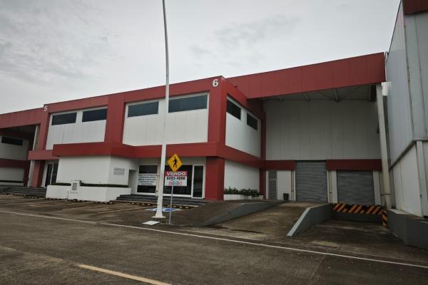 Galera building, 3 floors, inside free trade zone