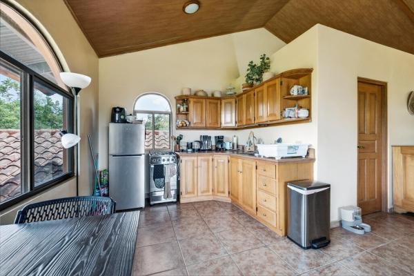 Potrerillos village home with studio apartment