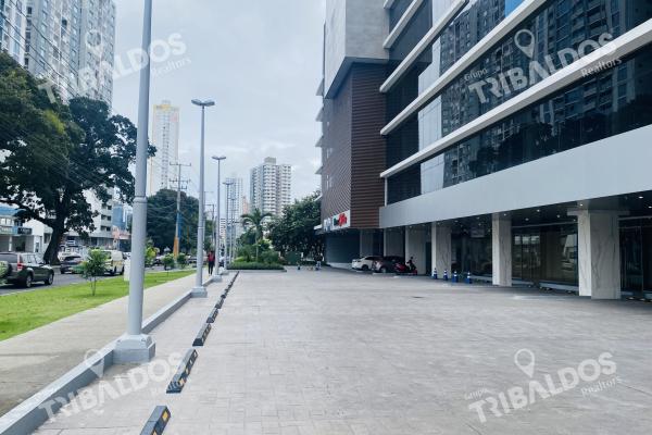 Venta de local comercial en park square medical center