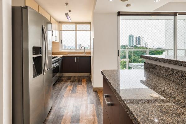 Apartment for sale in the innova tower building