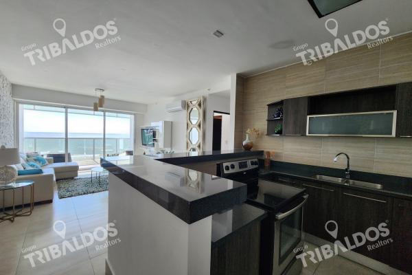 Venta de apartamento en ocean wave nueva gorgona